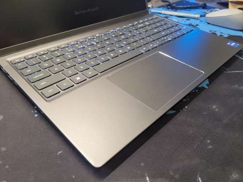DELL VOSTRO 5510-i5-11320H-16GB DDR4*256GB SSD*FHD*IR*BACKLIT*