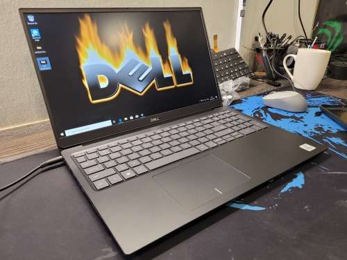 STUNNING AND FAST!*DELL VOSTRO 5590*i5-10210u*8GB DDR4*256GB SSD*FHD*IR*BACKLIT*