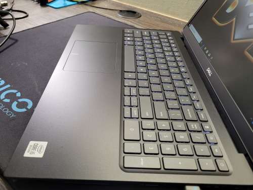 STUNNING AND FAST!*DELL VOSTRO 5590*i5-10210u*8GB DDR4*256GB SSD*FHD*IR*BACKLIT*