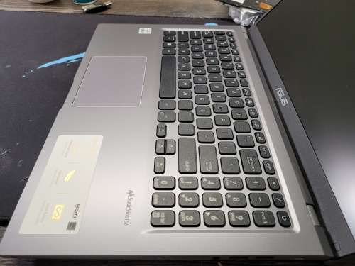AS NEW!*VERY FAST!*10TH GEN!*ASUS VIVOBOOK X515JA*i5-1035G1*8GB DDR4*256GB SSD*FHD