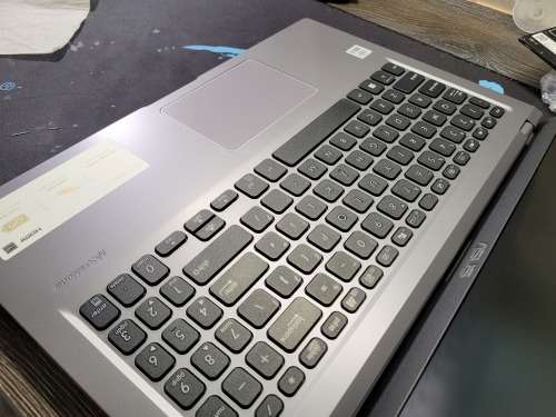 AS NEW!*VERY FAST!*10TH GEN!*ASUS VIVOBOOK X515JA*i5-1035G1*8GB DDR4*256GB SSD*FHD
