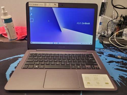 **BARGAIN BUY**ASUS ZENBOOK ULTRABOOK 4GB RAM, 256SSD WITH SLEEVE-WORTH R10k -GRAB IT @ JUST R4999!!