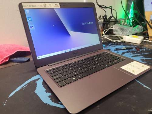 **BARGAIN BUY**ASUS ZENBOOK ULTRABOOK 4GB RAM, 256SSD WITH SLEEVE-WORTH R10k -GRAB IT @ JUST R4999!!