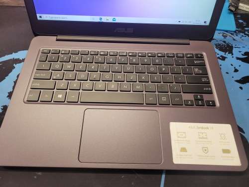 **BARGAIN BUY**ASUS ZENBOOK ULTRABOOK 4GB RAM, 256SSD WITH SLEEVE-WORTH R10k -GRAB IT @ JUST R4999!!