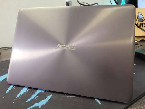 **BARGAIN BUY**ASUS ZENBOOK ULTRABOOK 4GB RAM, 256SSD WITH SLEEVE-WORTH R10k -GRAB IT @ JUST R4999!!