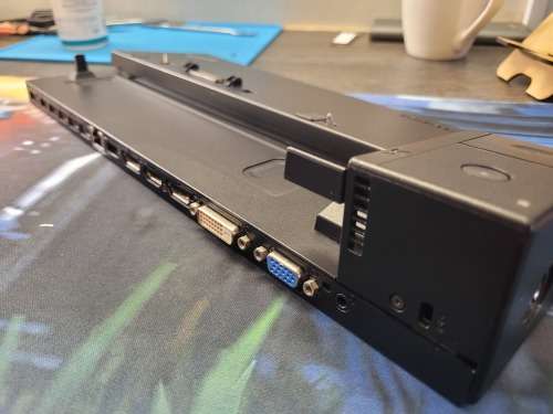 LENOVO ULTRA DOCK*TYPE 40A2*USB 3.0*HDMI*NO DRIVERS NEEDED