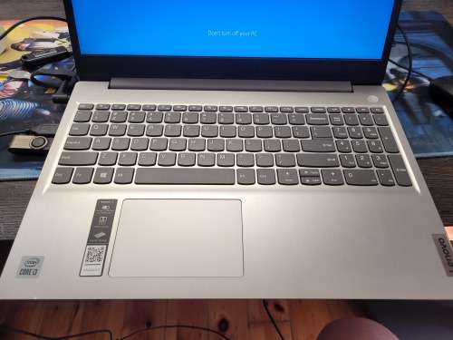 STUNNING!*10TH GEN!*LENOVO IDEAPAD 3*i3-10110U*8GB DDR4*1000GB HDD*FHD*G4 GRAPHICS*