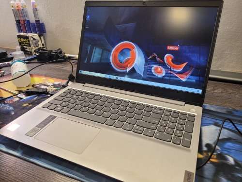 STUNNING!*10TH GEN!*LENOVO IDEAPAD 3*i3-10110U*8GB DDR4*1000GB HDD*FHD*G4 GRAPHICS*