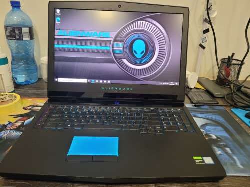 WOW!!*ALIENWARE 17 R4*i7-7820HK*32GB RAM*500GB SSD*1TB HDD*4K DISPLAY*GTX1080 8GB*