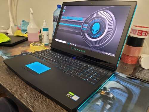 WOW!!*ALIENWARE 17 R4*i7-7820HK*32GB RAM*500GB SSD*1TB HDD*4K DISPLAY*GTX1080 8GB*