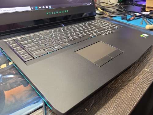 WOW!!*ALIENWARE 17 R4*i7-7820HK*32GB RAM*500GB SSD*1TB HDD*4K DISPLAY*GTX1080 8GB*