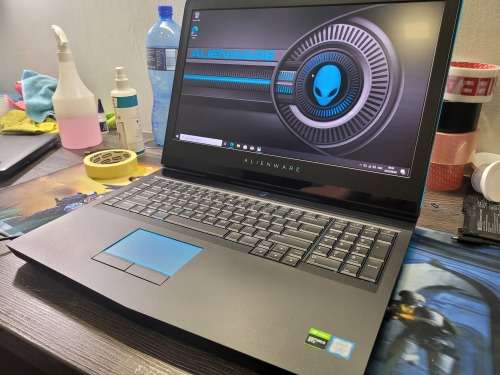 WOW!!*ALIENWARE 17 R4*i7-7820HK*32GB RAM*500GB SSD*1TB HDD*4K DISPLAY*GTX1080 8GB*