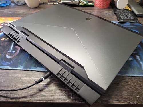 WOW!!*ALIENWARE 17 R4*i7-7820HK*32GB RAM*500GB SSD*1TB HDD*4K DISPLAY*GTX1080 8GB*