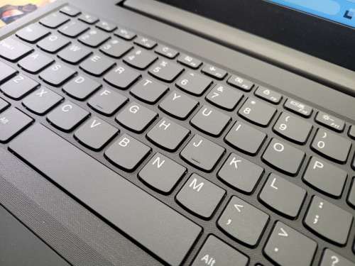 VERY FAST!*LENOVO V155*AMD RYZEN 5-3500U*8GB DDR4*256GB SSD*RADEON VEGA GRAPHICS*