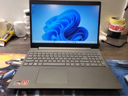 VERY FAST!*LENOVO V155*AMD RYZEN 5-3500U*8GB DDR4*256GB SSD*RADEON VEGA GRAPHICS*