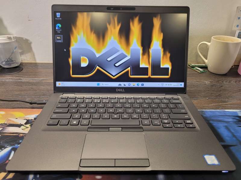VERY FAST!*BEAST SPECS!*DELL LATITUDE 5400*i7-8665U*8GB DDR4*256GB SSD*FULL HD*4G LTE