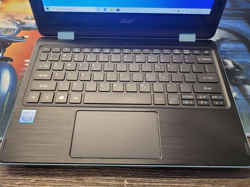 *WHAT A BEAUTY!*ACER SPIN 1*N3350*4GB RAM*256GB SSD*TOUCHSCREEN*360`FLIP*FHD*