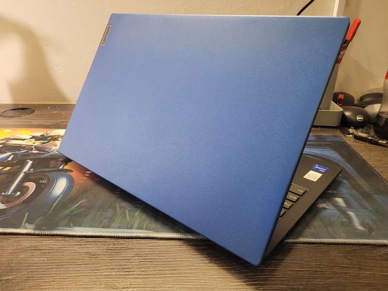 12th gen BEAST!*VERY FAST!*LENOVO V15 G3*i5-I235U*8GB DDR4*512GB SSD*FHD*UHD GRAPHICS*WARRANTY