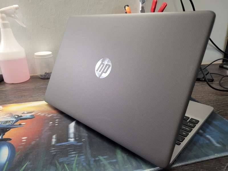 AS NEW*MASSIVE SPEC*VERY FAST!*HP 255 G8*RYZEN 5-3500U*QUAD CORE 11TH GEN*8GB RAM*512GB SSD*VEGA 8