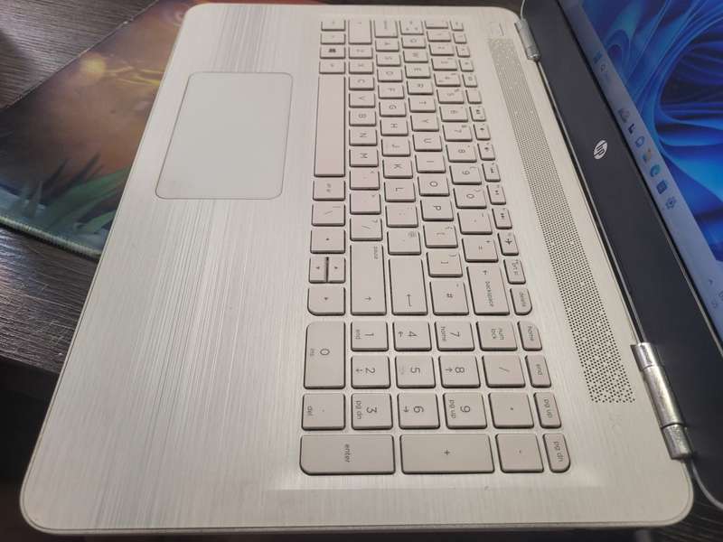 FAST*HIGH SPEC*HP PAVILION 15*i5-7200u*256GB SSD*8GB DDR4*DVD*