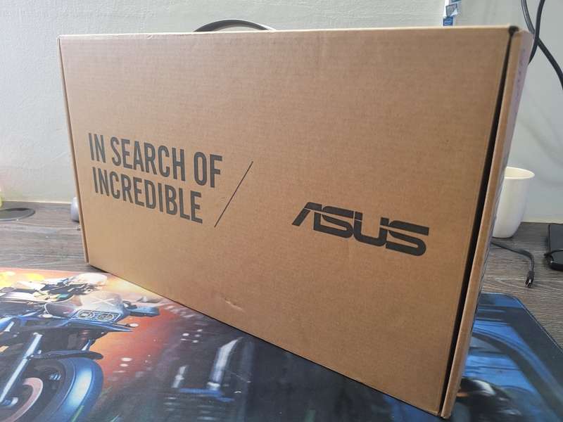BRAND NEW!*FAST!*9TH GEN!*ASUS VIVOBOOK X515M*N4020*HD*8GB DDR4*256GB SSD*WARRANTY