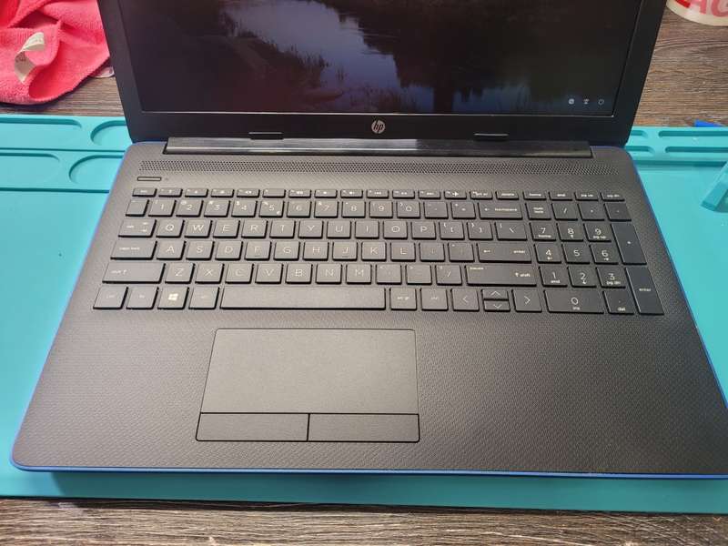 FAST!*QUAD CORE 8TH GEN i7*HP 15*i7-8565Uu*8GB DDR4*256GB SSD*FHD*
