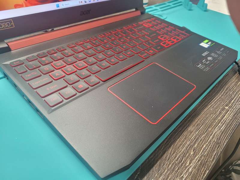 NITRO GAMING!*ACER NITRO 5*i5-9300H*16GB RAM*1000GB SSD*FHD*GTX 1650*QUAD CORE*