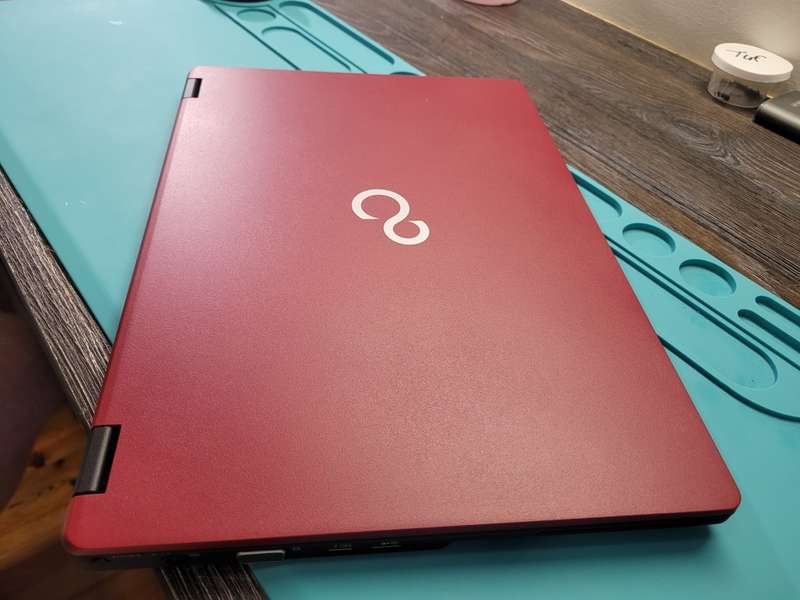 *High Spec Beast!*FUJITSU LIFEBOOK 7U14A1*i5-10310U*8GB DDR4*512GB SSD*FHD*BACKLIT*
