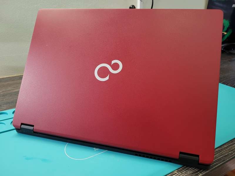 *High Spec Beast!*FUJITSU LIFEBOOK 7U14A1*i5-10310U*8GB DDR4*512GB SSD*FHD*BACKLIT*