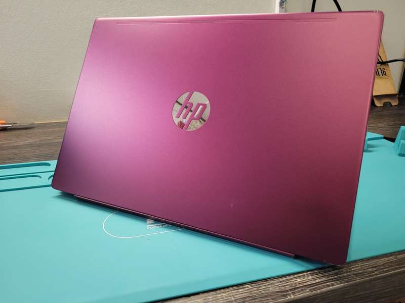 VERY FAST*HIGH SPEC*HP PAVILION 14*i5-8250u*8GB*256GB NVME SSD*FHD
