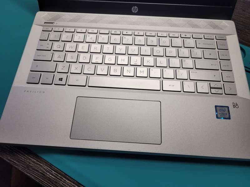 VERY FAST*HIGH SPEC*HP PAVILION 14*i5-8250u*8GB*256GB NVME SSD*FHD