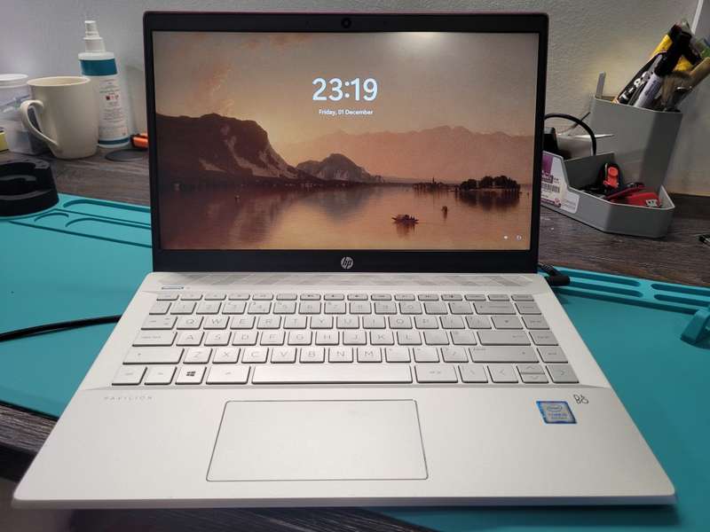 VERY FAST*HIGH SPEC*HP PAVILION 14*i5-8250u*8GB*256GB NVME SSD*FHD