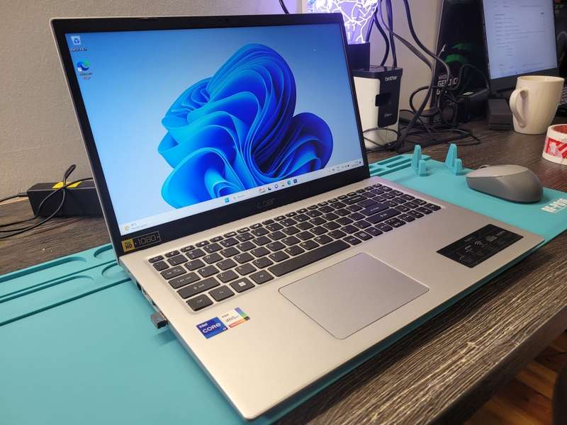 LATE ENTRY!*BEAST!*11TH GEN i7!*ACER ASPIRE 3*i7-1165G7*8GB DDR4*512GB NVME*FULL HD*IRIS GRAPHICS*