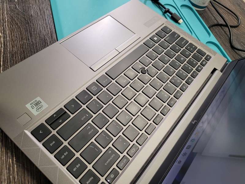 INCREDIBLE BEAST!*HP ZBOOK FIREFLY 14 G7*i7-10510U*HEX CORE*8GB DDR4*256GB SSD*WARRANTY