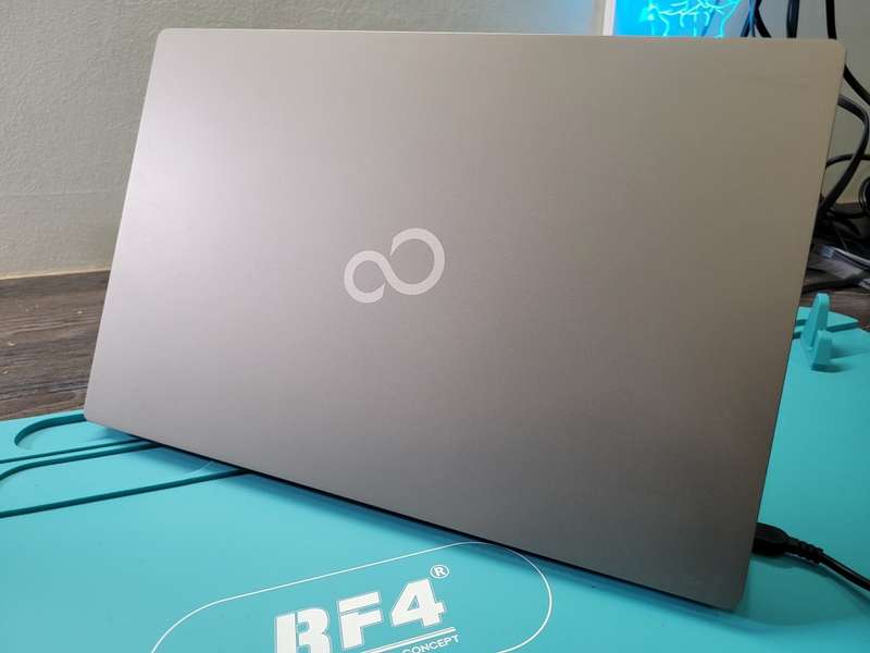 *High Spec Beast!*FUJITSU LIFEBOOK 7U14A2*i5-10310U*8GB DDR4*512GB SSD*FHD*BACKLIT*