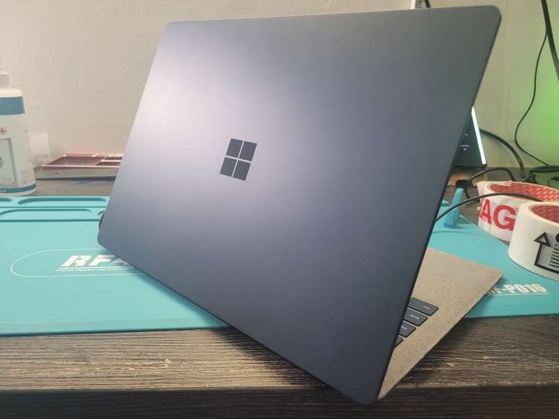 AMAZING!*Microsoft Surface 1769 Laptop*i5-7200U*8GB DDR4*256GB SSD*TOUCHSCREEN*2K DISPLAY!*IRIS PLUS