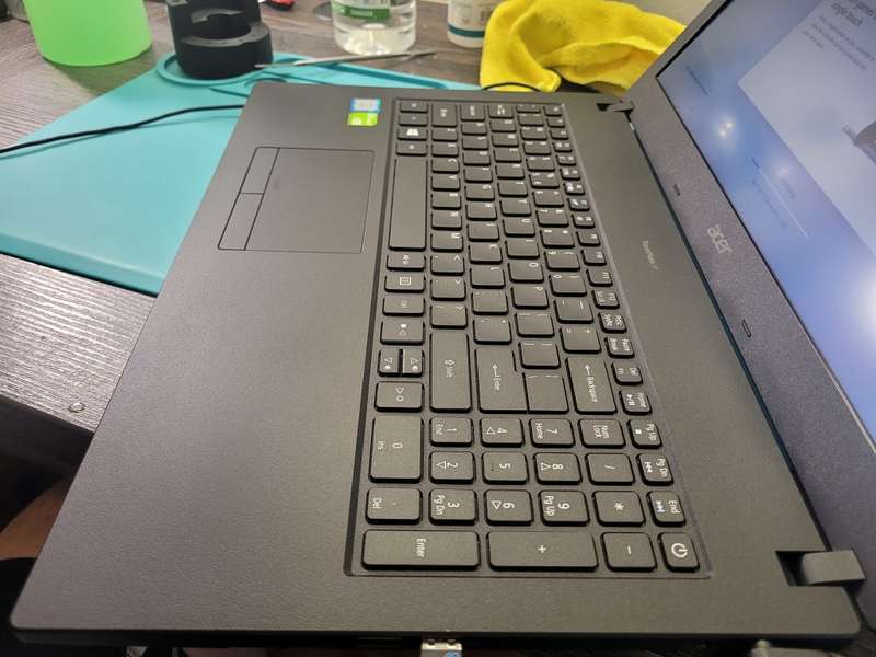 Graphic Design/Engineering*ACER P2510*i7-8550u*8GB*1000GB SSD*NVIDIA MX130*