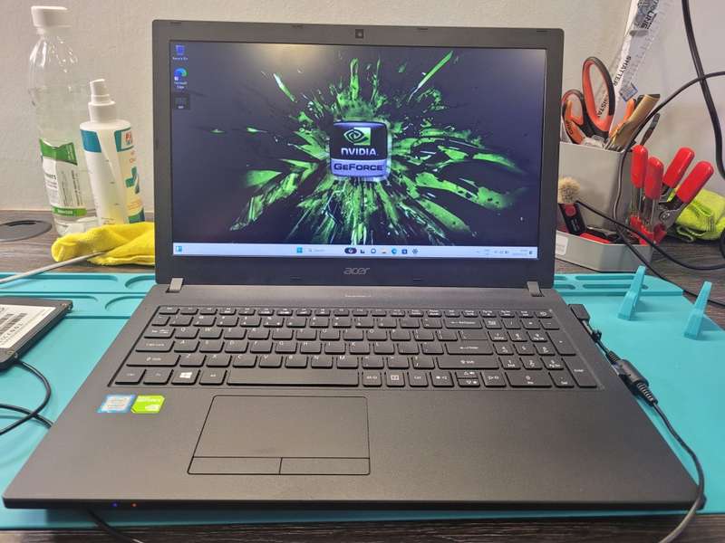 Graphic Design/Engineering*ACER P2510*i7-8550u*8GB*1000GB SSD*NVIDIA MX130*