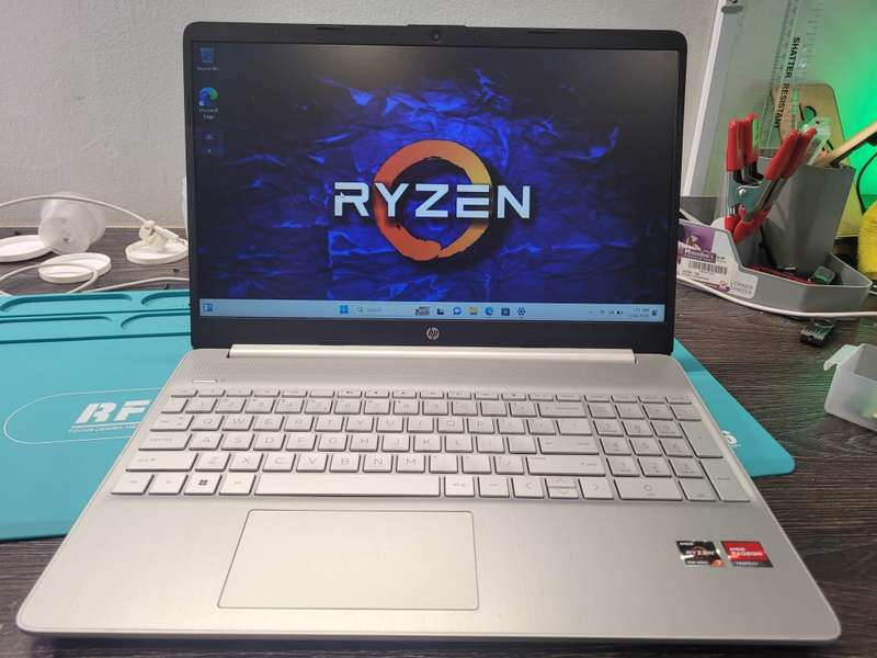 AS NEW!*12TH GEN RYZEN 7*HP NOTEBOOK 15s*RYZEN 7-5700U*16GB DDR4*512GB SSD*FHD