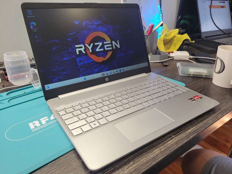 AS NEW!*12TH GEN RYZEN 7*HP NOTEBOOK 15s*RYZEN 7-5700U*16GB DDR4*512GB SSD*FHD