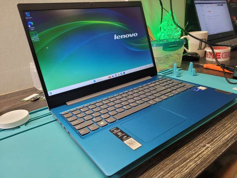 LATE ENTRY!*11th gen BEAST!!*LENOVO IDEAPAD 3*i5-1135G7*8GB DDR4*256GB SSD*1TB HDD*FHD*G7 GRAPHICS*