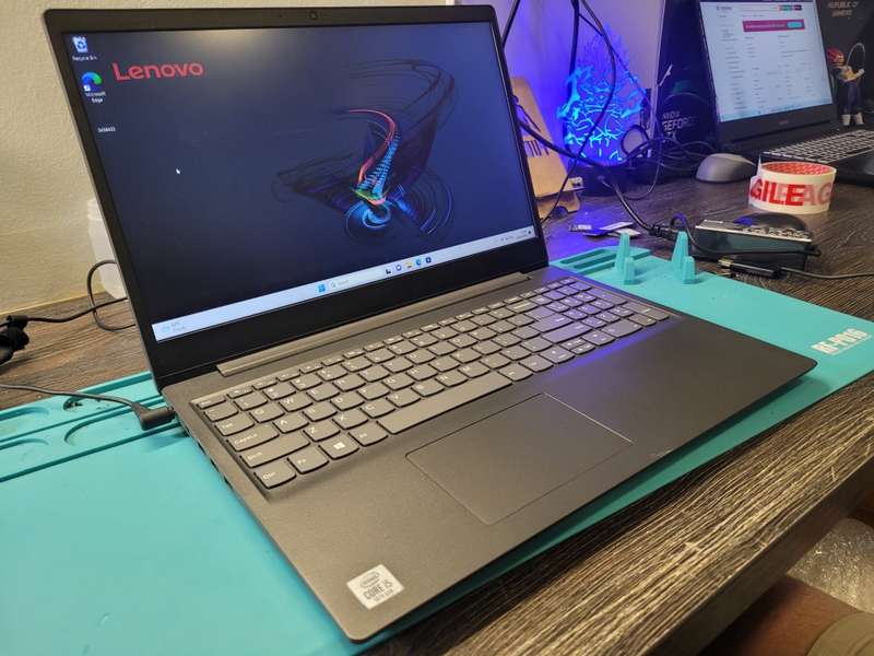 BEAST!*VERY FAST!*LENOVO V15*i5-1035G1*8GB DDR4*512GB SSD*FHD*