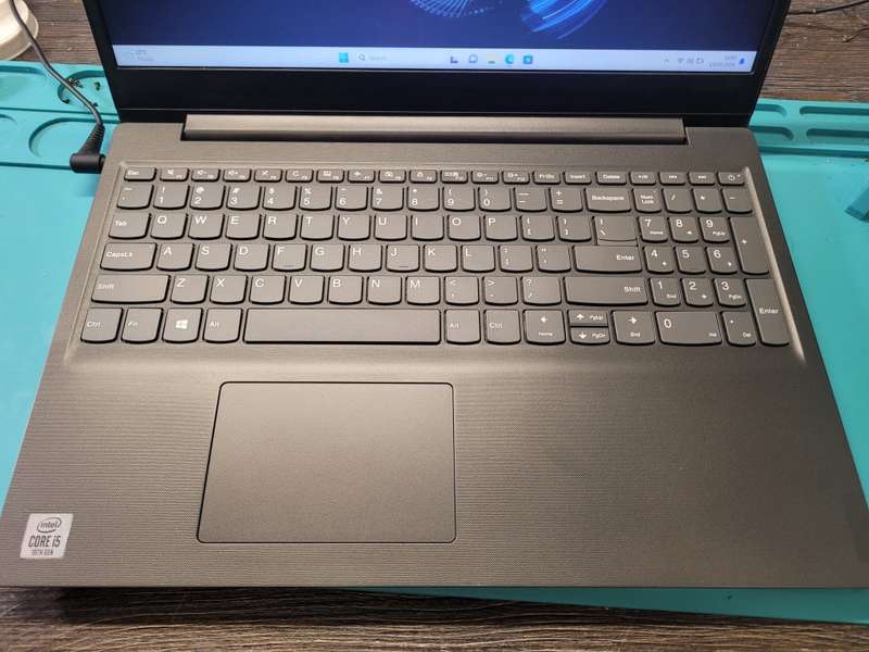 BEAST!*VERY FAST!*LENOVO V15*i5-1035G1*8GB DDR4*512GB SSD*FHD*