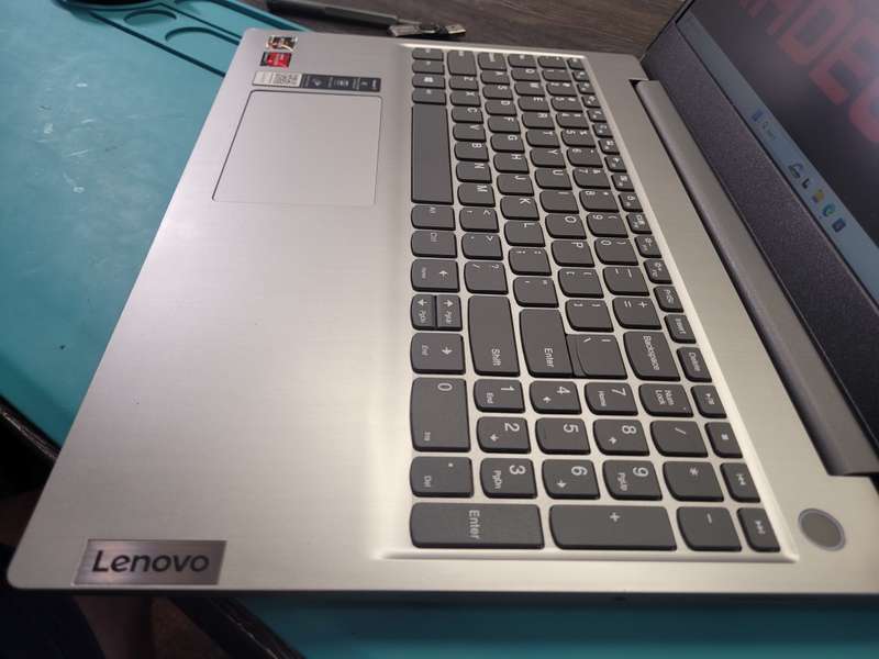 BEAST SPECS!*LENOVO IDEAPAD 3*11TH GEN*RYZEN 5-4500U*8GB RAM*512GB SSD*1TB HDD*RADEON GRAPHICS*FHD