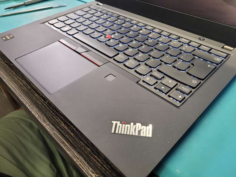 VERY FAST!*LENOVO THINKPAD T495*AMD RYZEN 5-3500U*8GB DDR4*256GB SSD*RADEON VEGA GRAPHICS*