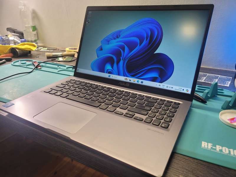 *FAST!*9TH GEN*ASUS VIVOBOOK X515M*N4020*HD*8GB DDR4*256GB SSD