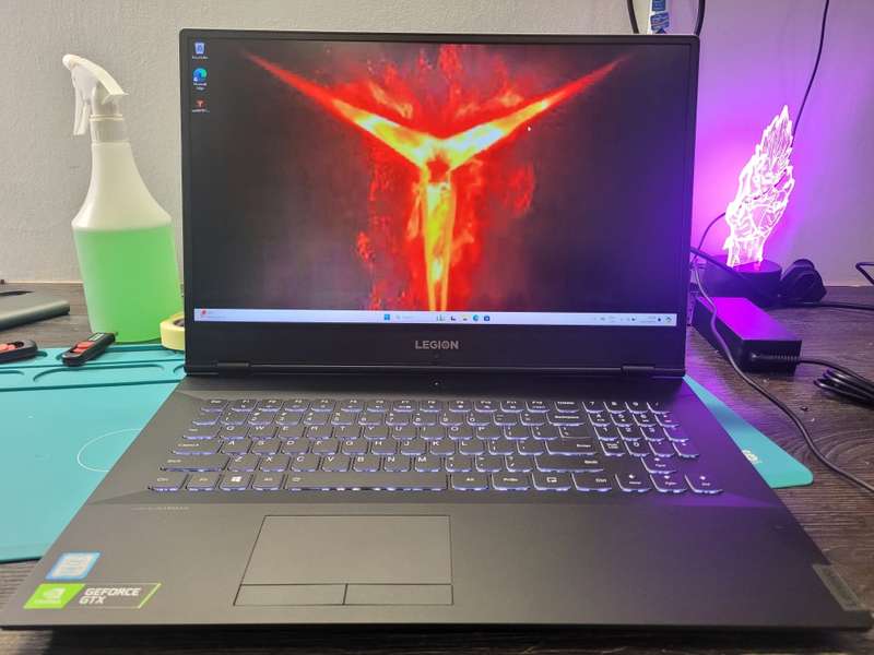 LENOVO LEGION Y540 17*i7-9750H*16GB RAM*256GB SSD*1TB HDD*FHD*GTX1660Ti 6GB