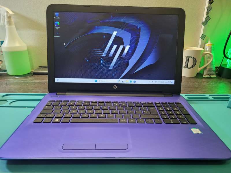 HP 250 G4*i5-6200U*12GB RAM*256GB SSD*HD*HD 520*DVD