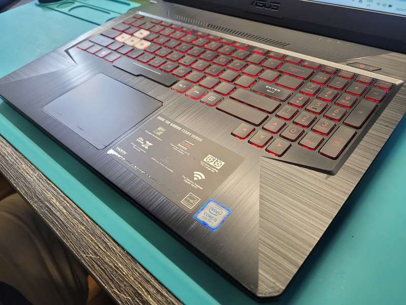 ASUS TUF FX504*i5-8300H*12GB RAM*512GB SSD*1TB HDD*FHD*NVIDIA 1050