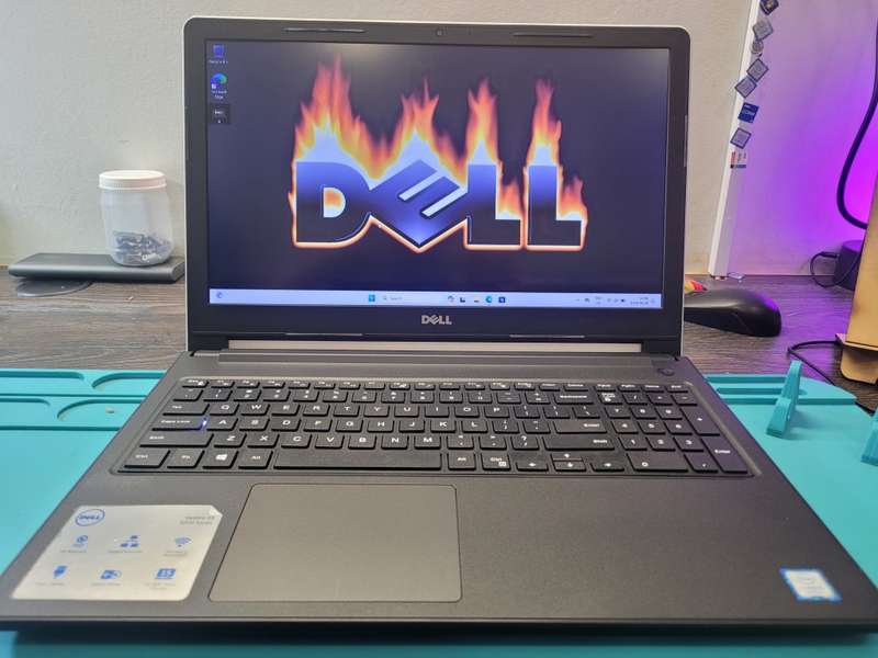DELL VOSTRO 3568*i5-7200U*FHD 1920X1080*512GB SSD*8GB DDR4*